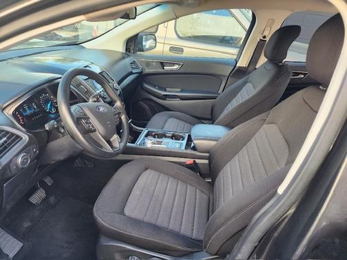2019 Ford Edge SE