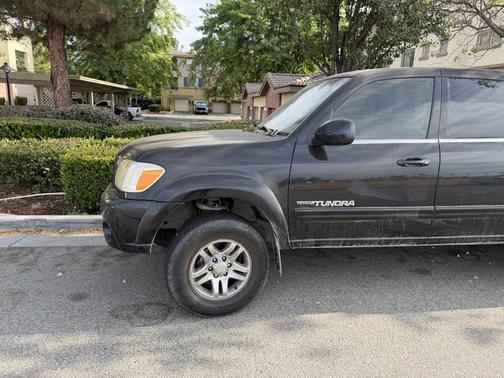Black 2005 Toyota Tundra Limited Double Cab