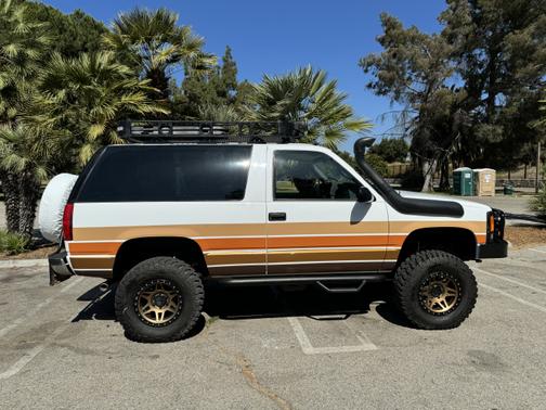 1999 Chevrolet Tahoe Base
