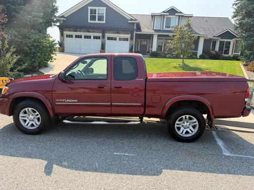 Red 2003 Toyota Tundra Limited Access Cab Stepside
