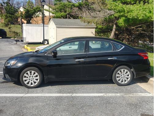 Black 2016 Nissan Sentra SV