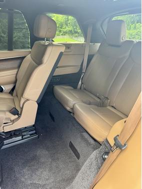 2023 Land Rover Range Rover P400 SE LWB 7 Seat