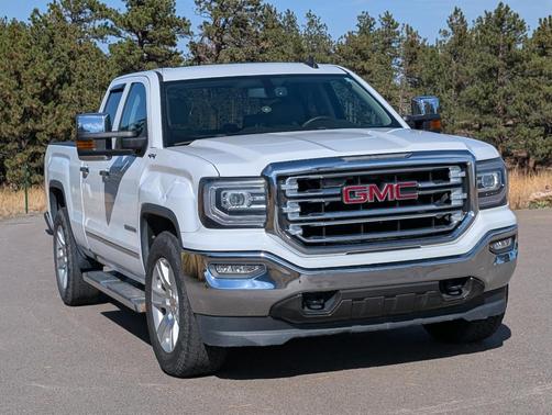 White 2016 GMC Sierra 1500 SLT