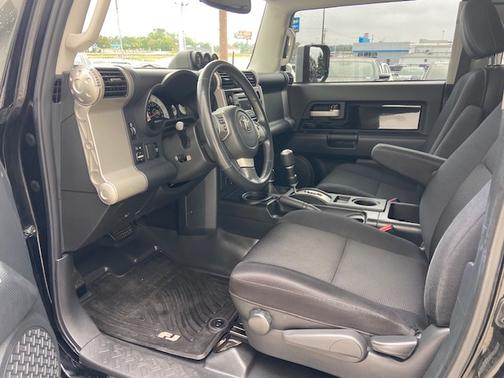 2013 Toyota FJ Cruiser Base