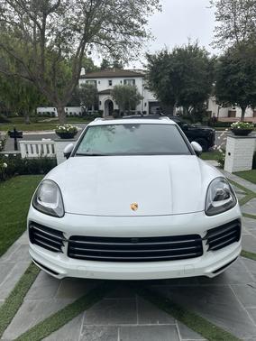 2022 Porsche Cayenne Platinum Edition