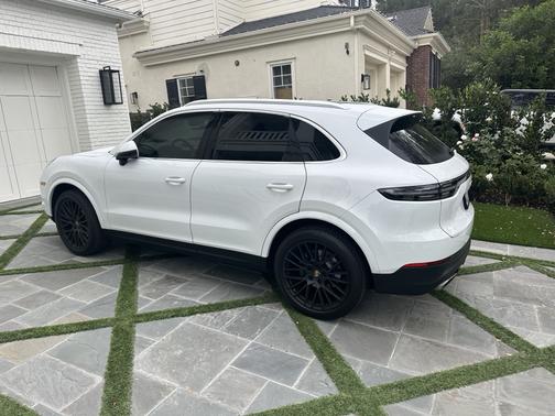 2022 Porsche Cayenne Platinum Edition