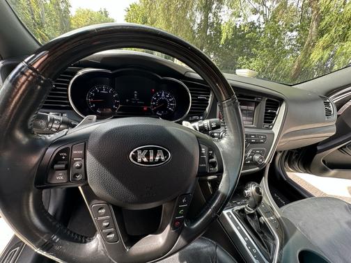 Silver 2013 Kia Optima SXL