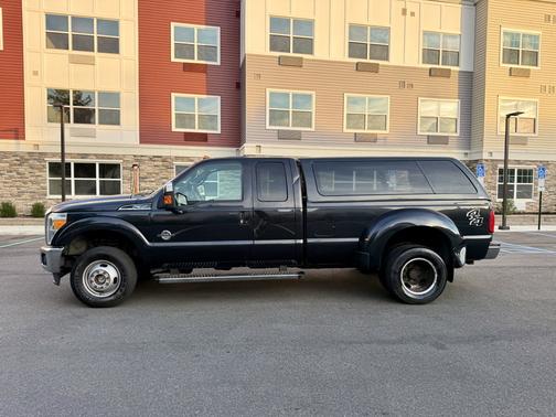 2013 Ford F-350 Lariat
