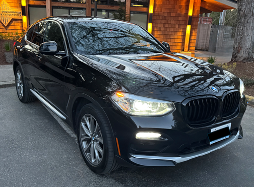 Black 2019 BMW X4 xDrive30i