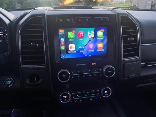 Green 2019 Ford Expedition Max Limited