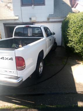 White 2000 Dodge Dakota SLT