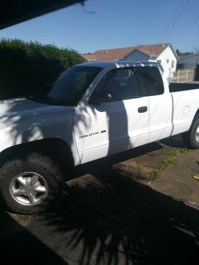 White 2000 Dodge Dakota SLT
