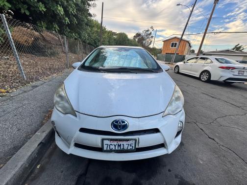 2013 Toyota Prius c Two