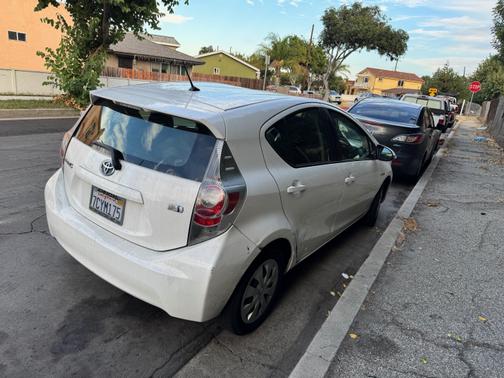 2013 Toyota Prius c Two