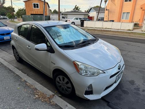 2013 Toyota Prius c Two