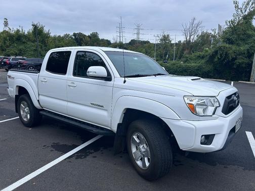 White 2015 Toyota Tacoma PreRunner