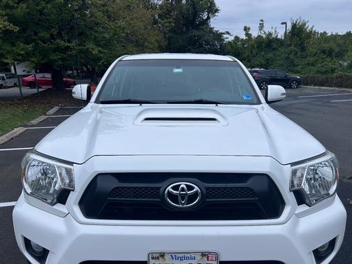 White 2015 Toyota Tacoma PreRunner
