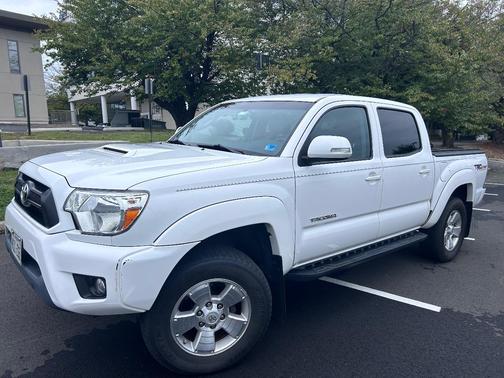 White 2015 Toyota Tacoma PreRunner