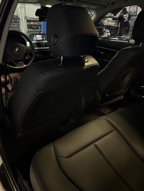 White 2016 BMW 320 i xDrive