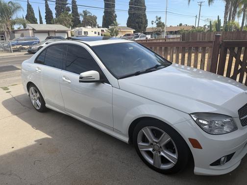 White 2010 Mercedes-Benz C-Class C 300