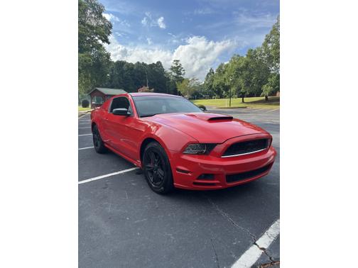2014 Ford Mustang V6