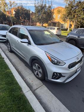 2020 Kia Niro LX