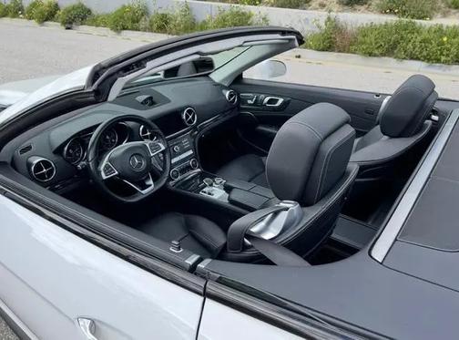 2017 Mercedes-Benz SL 550 Base