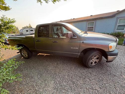 Gray 2008 Dodge Ram 1500 ST Quad Cab