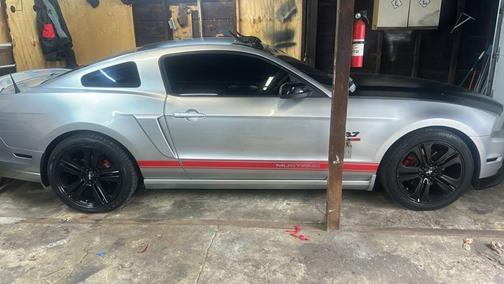2014 Ford Mustang V6 Premium