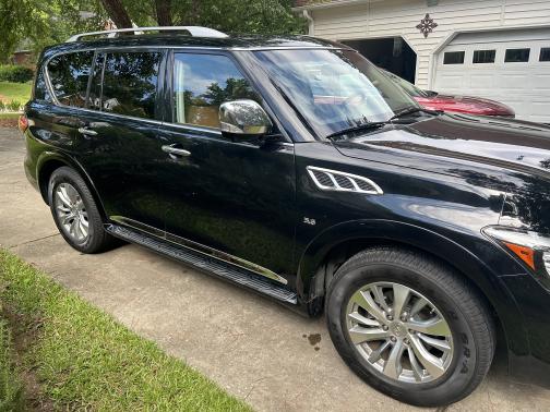 2016 INFINITI QX80 Base