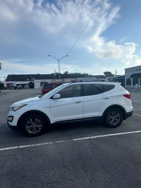 White 2014 Hyundai Santa Fe Sport 2.4L