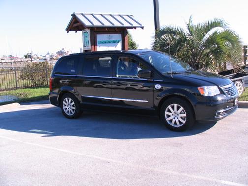 2013 Chrysler Town & Country Touring