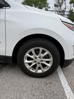 White 2018 Chevrolet Equinox LT