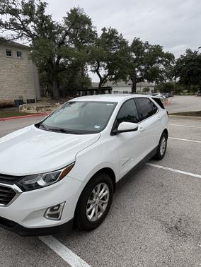 White 2018 Chevrolet Equinox LT