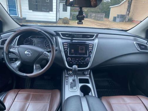 Black 2020 Nissan Murano S
