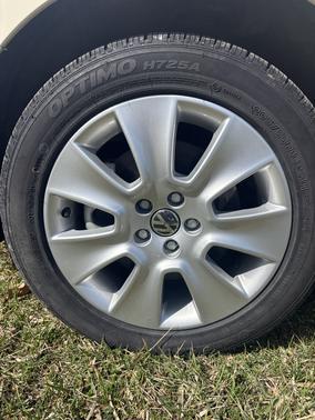 2010 Volkswagen New Beetle 2.5L