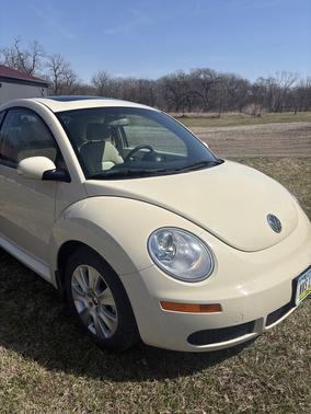 2010 Volkswagen New Beetle 2.5L