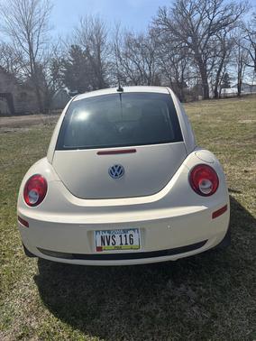 2010 Volkswagen New Beetle 2.5L