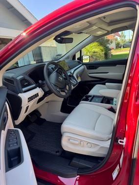 Red 2025 Honda Odyssey EX-L