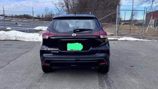 2021 Nissan Kicks S