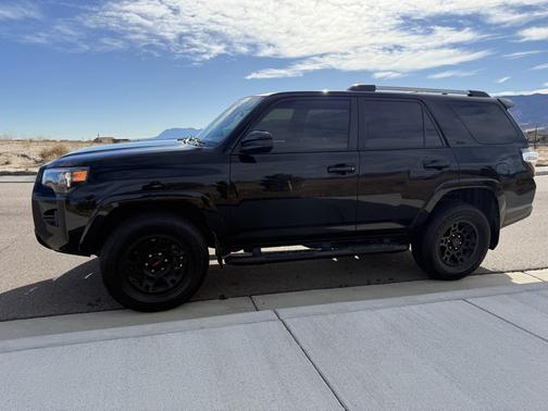 2022 Toyota 4Runner SR5