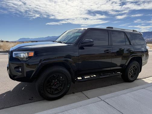 2022 Toyota 4Runner SR5