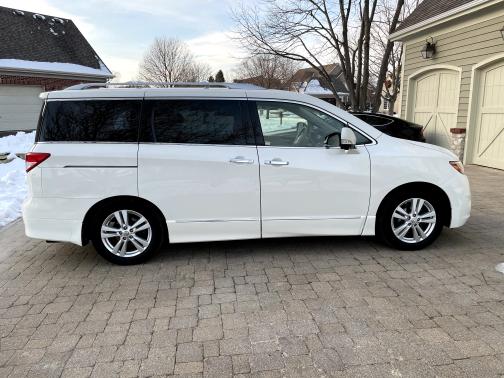 Photo 5 of 16 of 2014 Nissan Quest LE