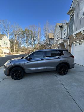 2022 Mitsubishi Outlander Black Edition