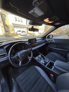 2022 Mitsubishi Outlander Black Edition