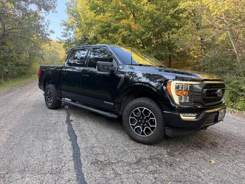 Black 2023 Ford F-150 XLT