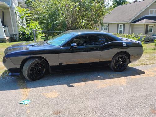 2011 Dodge Challenger Base