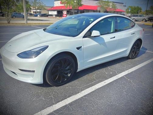 2023 Tesla Model 3 Base