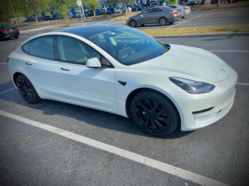 2023 Tesla Model 3 Base