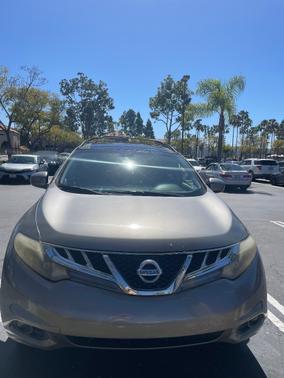 Silver 2011 Nissan Murano LE